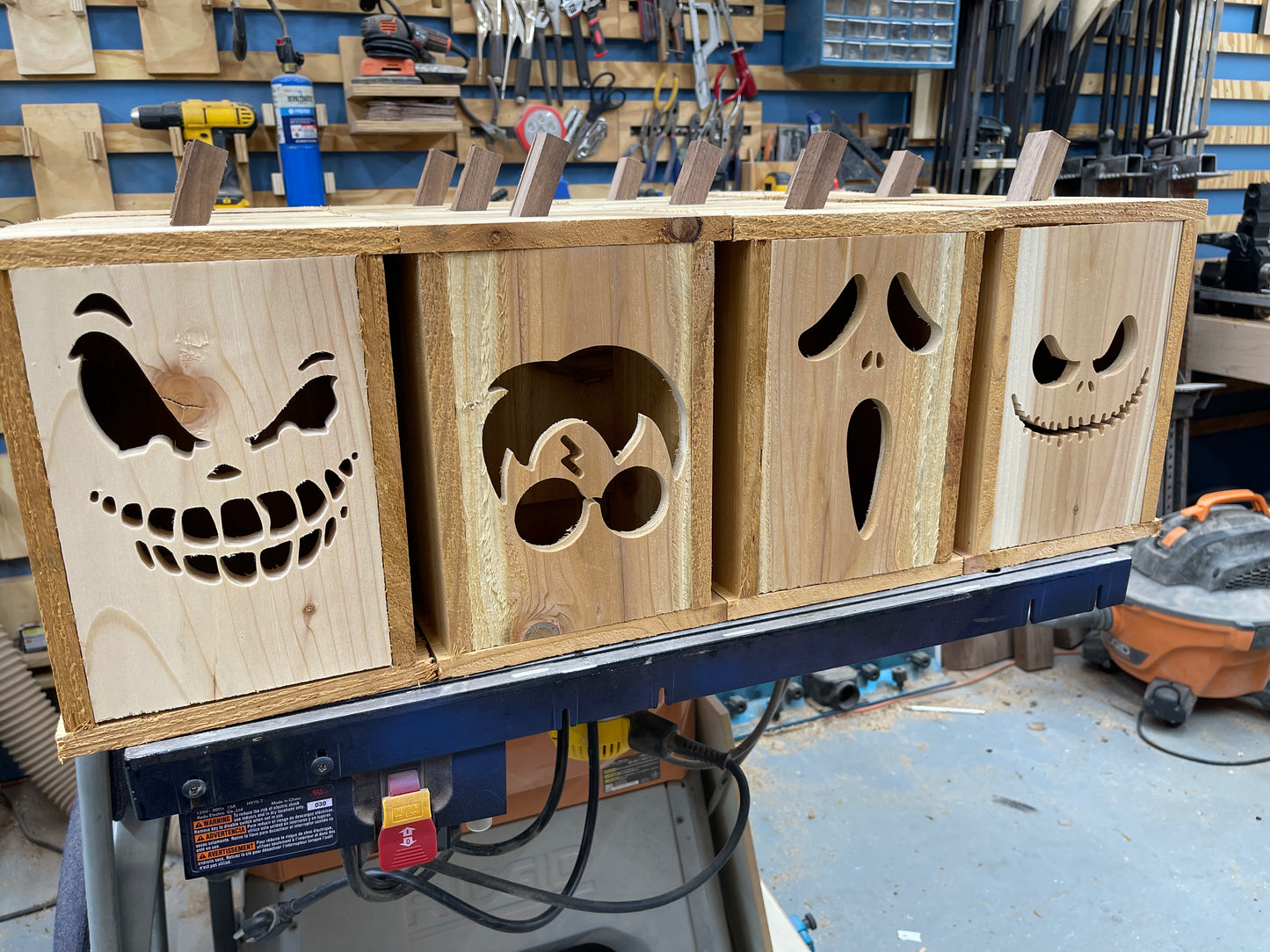 Pack of 15 Cedar Jack O Lantern Faces